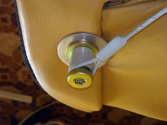 Bucket seat striker bush cable 1.jpg